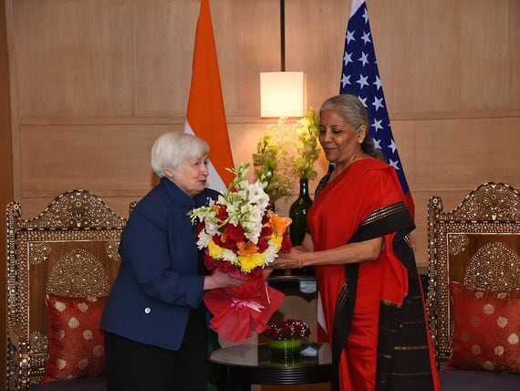 Nirmala Sitharaman (right) with U.S. Treasury Secretary Janet Yellen (Indian Finance Ministry)