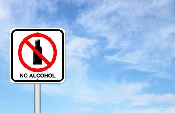 Alcohol ban sign