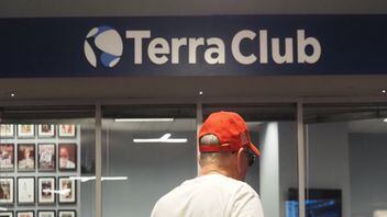 Terra Classic Community Votes to Stop USTC Minting; How Much Bitcoin Has Michael Saylor's MicroStrategy Purchased?