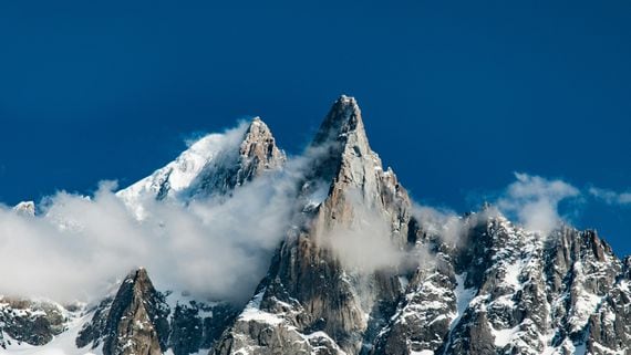 16:9 Alps mountains (Simon Fitall/Unsplash)