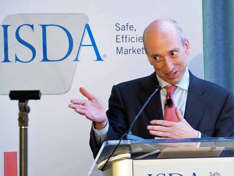 SEC's Gensler Shrugs About New Crypto ETFs Strolling Through His Agency's Gates
