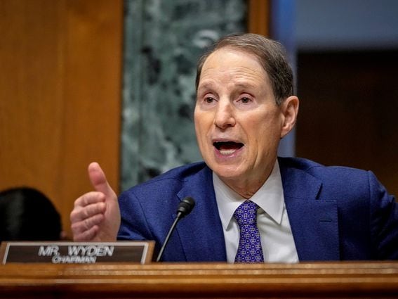 CDCROP: Committee chairman Sen. Ron Wyden (D-OR) questions U.S. Surgeon General Dr. Vivek Murthy during a Senate Finance Committee hearing about youth mental health on Capitol Hill on February 8, 2022 in Washington, DC. (Drew Angerer/Getty Images)