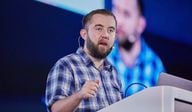 Chainlink co-founder Sergey Nazarov speaks at the project's SmartCon conference this week in Barcelona. (Chainlink)