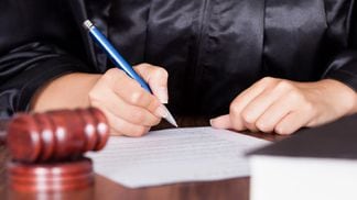 CDCROP: Court Lawsuit Judge Legal (Shutterstock)