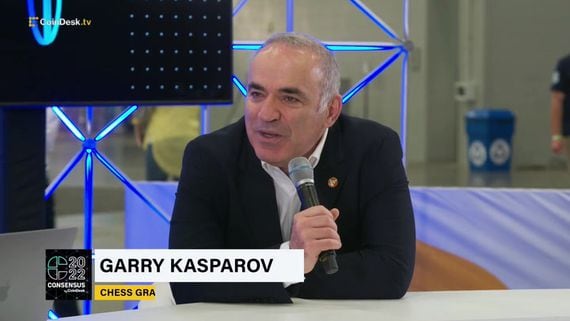 Chess Grandmaster Garry Kasparov Expects Crypto to Replace Dollar as a Reserve Currency 'in the Next Decade'