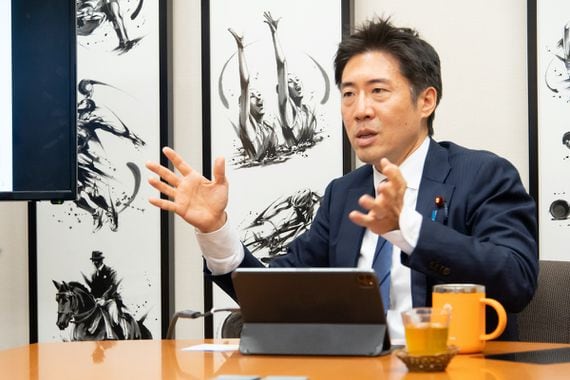 Akihisa Shiozaki, a member of Japan's House of Representatives, is leading a team that is helping form policies for Web3. (Okonogi Airi)