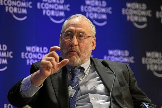 Stiglitz_-_World_Economic_Forum_Annual_Meeting_Davos_2009