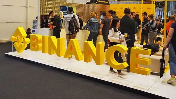Senators Reportedly Claim Binance Is a 'Hotbed of Illegal Financial Activity'