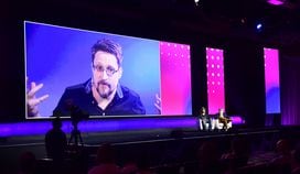 Edward Snowden (onscreen)  (Shutterstock/CoinDesk)