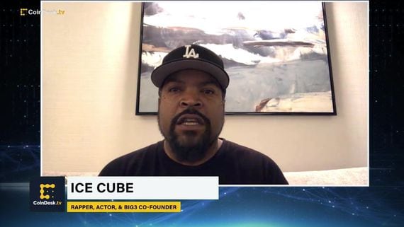 Ice Cube Addresses Anti-Semitic Tweets, Gary Vee on Social Media Censorship