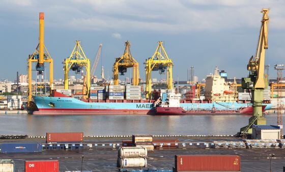 Russia ship dock st petesburg