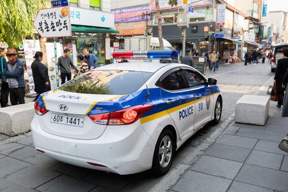 Korean police car