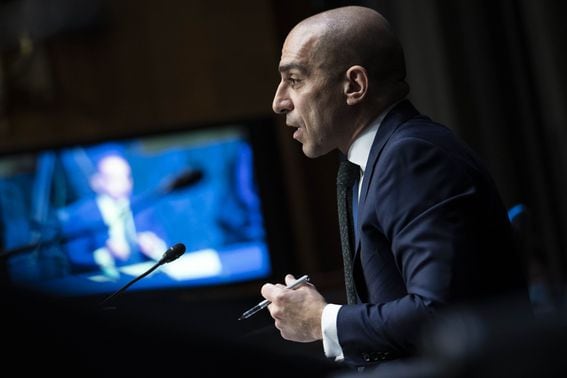 Chairman Rostin Behnam's Commodity Futures Trading Commission is expected to hold a May 23 roundtable to weigh an application from FTX.US to directly clear customers' derivatives trading. (Sarah Silbiger/Bloomberg via Getty Images)
