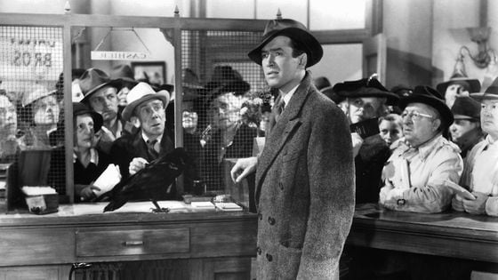 James Stewart In 'It's A Wonderful Life' (RKO Radio Picture/Getty Images)