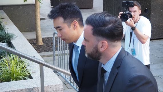 Matt Huang of Paradigm arrives in court on Thursday, Oct. 5 to testify against Sam Bankman-Fried (Danny Nelson/CoinDesk).