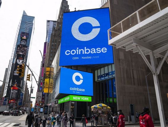 Coinbase banner on a building (CoinDesk Archives)