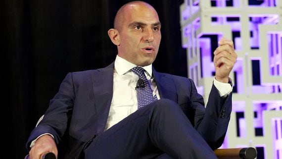 Should Crypto Should Be Subject to Banking Regulations? CFTC Chair Weighs In