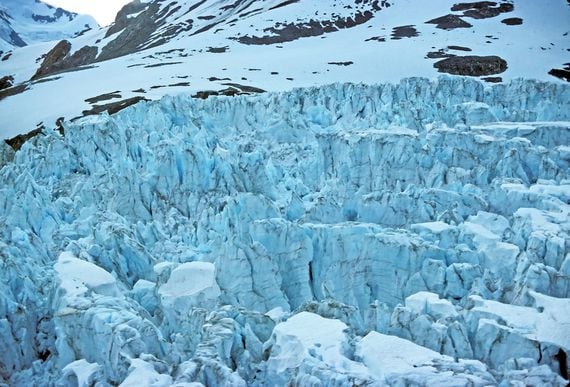 Muir Glacier image via Shutterstock