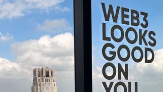 CDCROP: Web3 looks good on you sign window NYC (Cameron Thompson/CoinDesk)