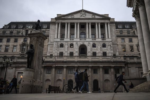 bank-of-england-considers-negative-interest-rates-2