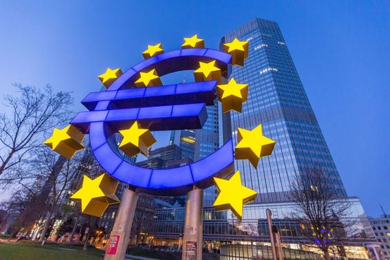 FRANKFURT AM MAIN, GERMANY MARCH 27: (BILD ZEITUNG OUT) Sculpture with the euro logo in front of the European Central Bank building on March 27, 2020 in Frankfurt am Main, Germany. (Photo by Mario Hommes/DeFodi Images via Getty Images)