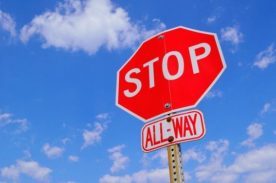 stop-sign-1174658_1280