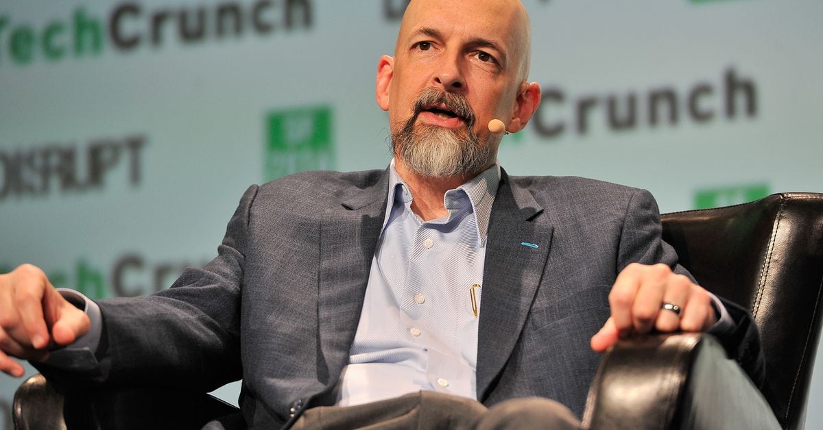 Neal Stephenson Says AI-Generated ChatGPT Is ‘Simply Not Interesting’
