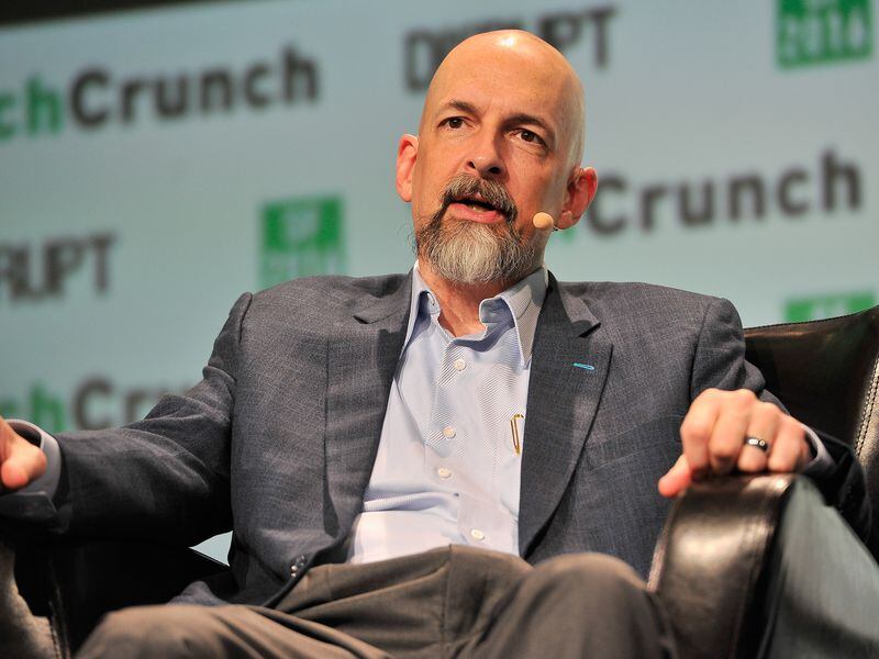 Neal Stephenson Says AI-Generated ChatGPT Is ‘Simply Not Interesting’