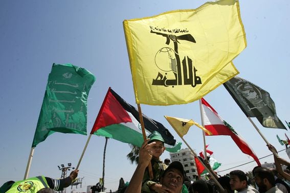 hamas-organizes-a-demonstration-supporting-hezbollah