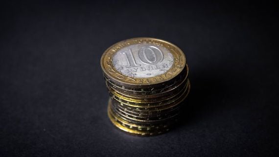 Ruble-Denominated Bitcoin Volume Surges as Russia-Ukraine Conflict Endures