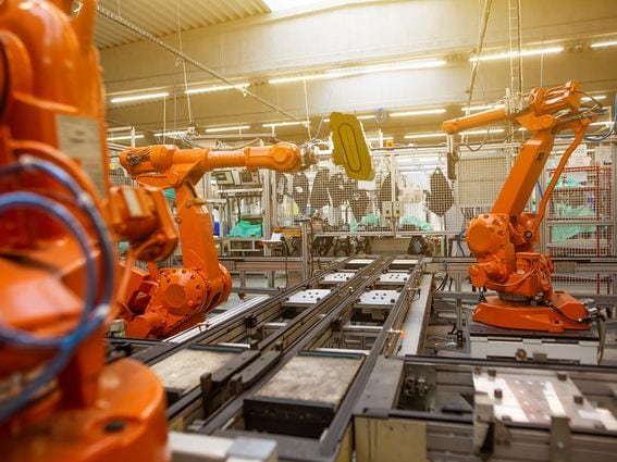 CDCROP: Automatic robots in the industrial factory for assembly automotive products, automotive concept