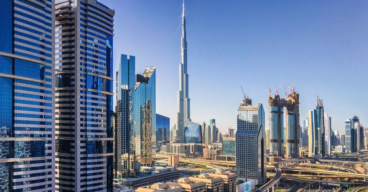Dubai's crypto regulator grants Binance a license to offer domestic bank accounts, an asset exchange, payments and custody services, and more (Camomile Shumba/CoinDesk)