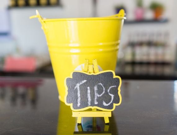 Tipping, tip bucket