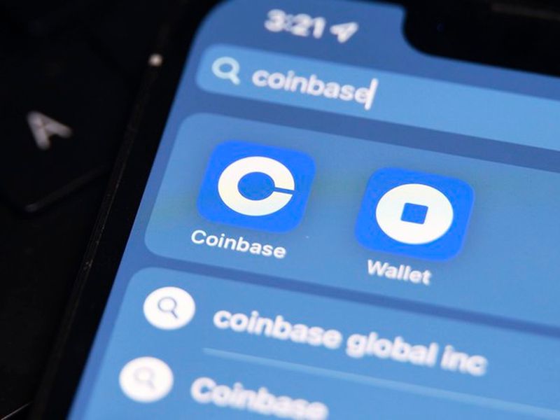 Binance’s Bitcoin Reserves Drop as Retail Flow Moves to Coinbase: CryptoQuant