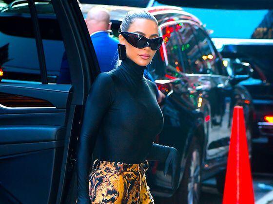CDCROP: Kim Kardashian is seen  at "Good Morning America" on September 20, 2022 in New York City.  (Raymond Hall/GC Images)