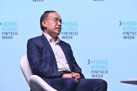 Christopher Hui speaking at 2022 Hong Kong FinTech Week. (Information Services Department of HKSAR)