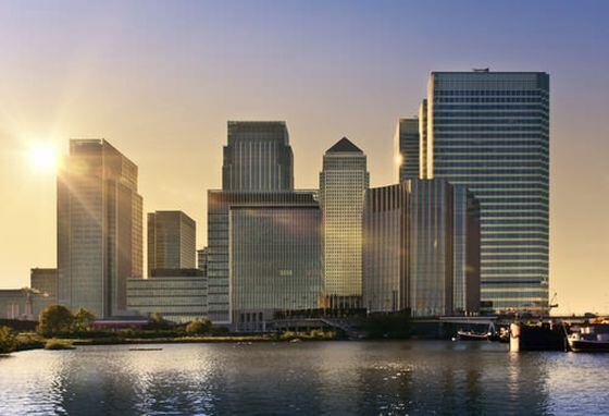 London's Canary Wharf (Shutterstock)
