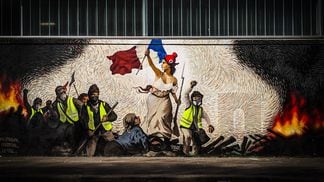 Pascal Boyart's street art inspired by Eugène Delacroix’s masterpiece, “Liberty Leading the People” (Pascal Boyart)