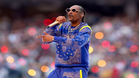 Snoop Dogg Plans to Turn Death Row Records to 'the First Major Label in the Metaverse'