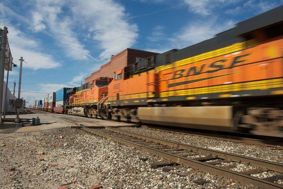 BNSF freight image