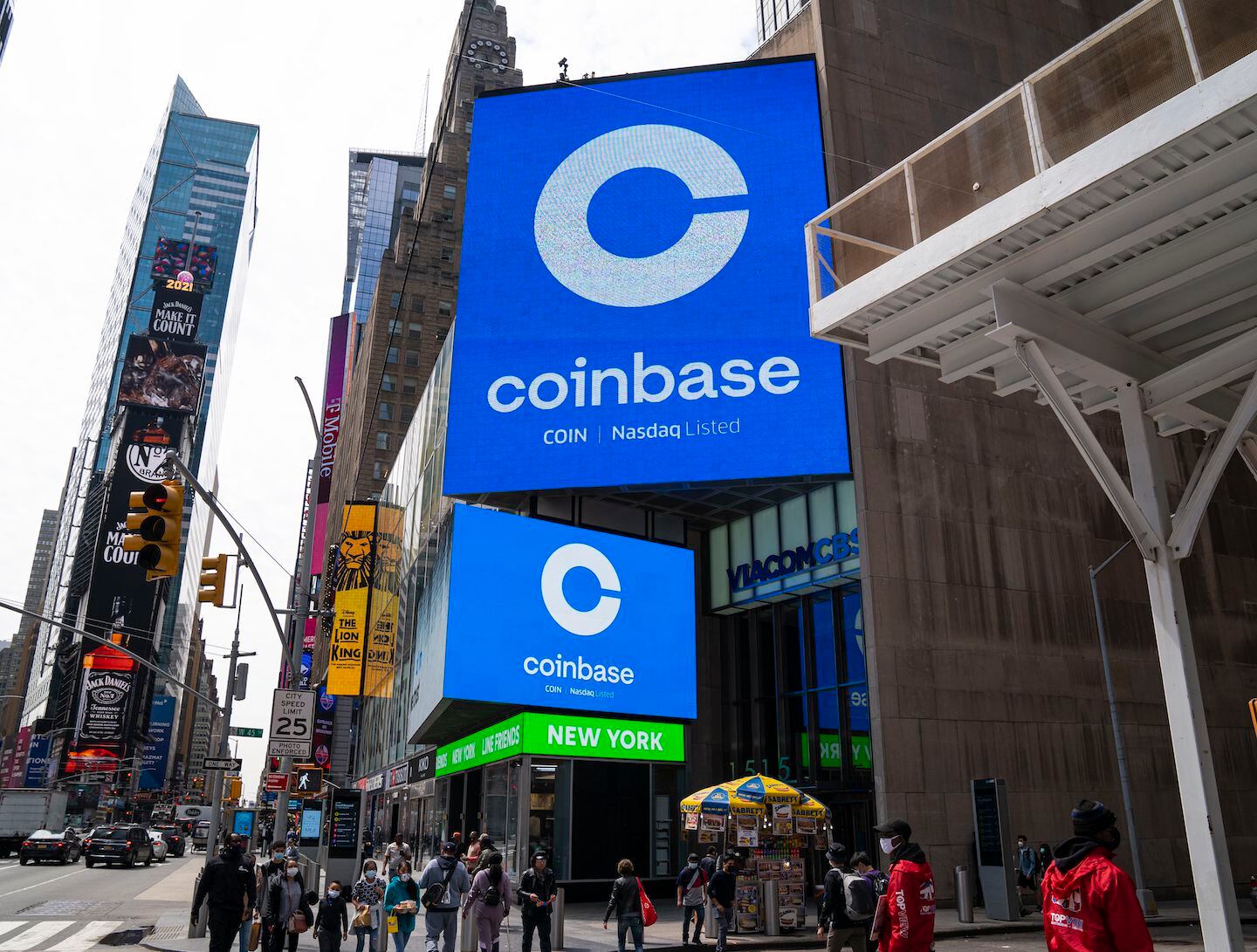 Banks that work with coinbase axs price now