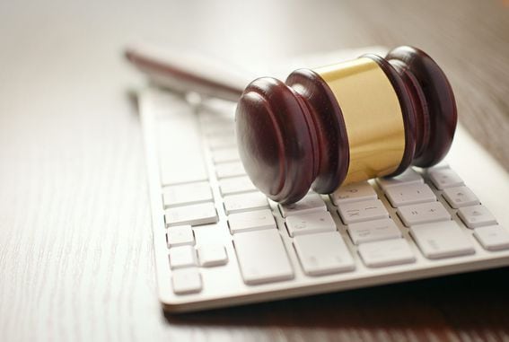 digital-law-computer