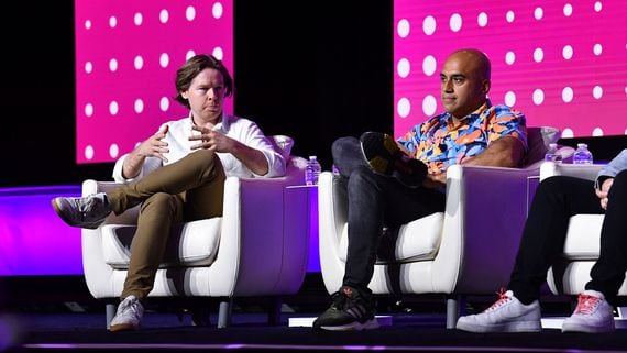 Sidney Powell, CEO of Maple (left) at Consensus 2023 (Shutterstock/CoinDesk)