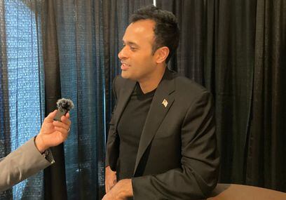 Republican presidential candidate Vivek Ramaswamy doesn't support using bitcoin to stabilize the dollar. (Frederick Munawa)