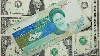 Iran_rial_US_dollar_currency