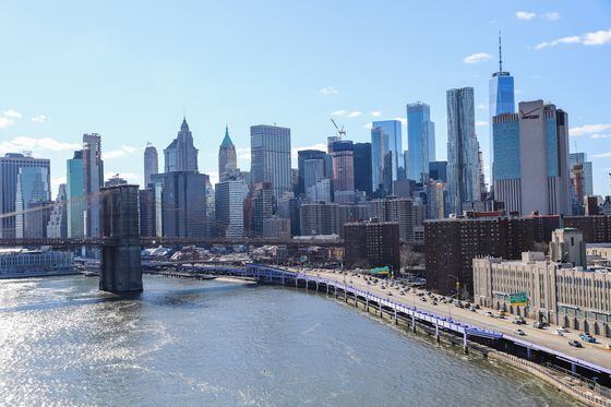 New_York_skyline_lower_Manhattan_shutterstock