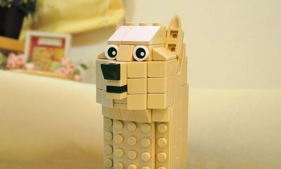 "LEGO Doge" 