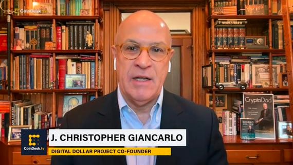 Former CFTC Chair Giancarlo: There's a 'False Choice' Between CBDCs and Stablecoins Regarding Privacy