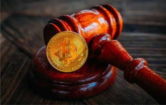 gavel-and-bitcoin