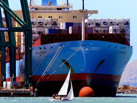Maersk container ship (Bernard Spragg. NZ/Flickr)